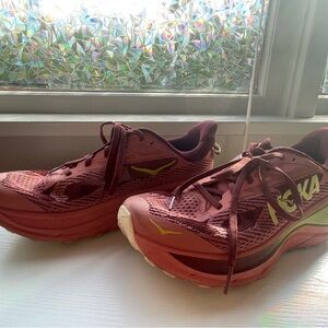 Hoka Women's Challenger 8 Running Shoes - Maroon and Yellow - Size 8.5 Regular